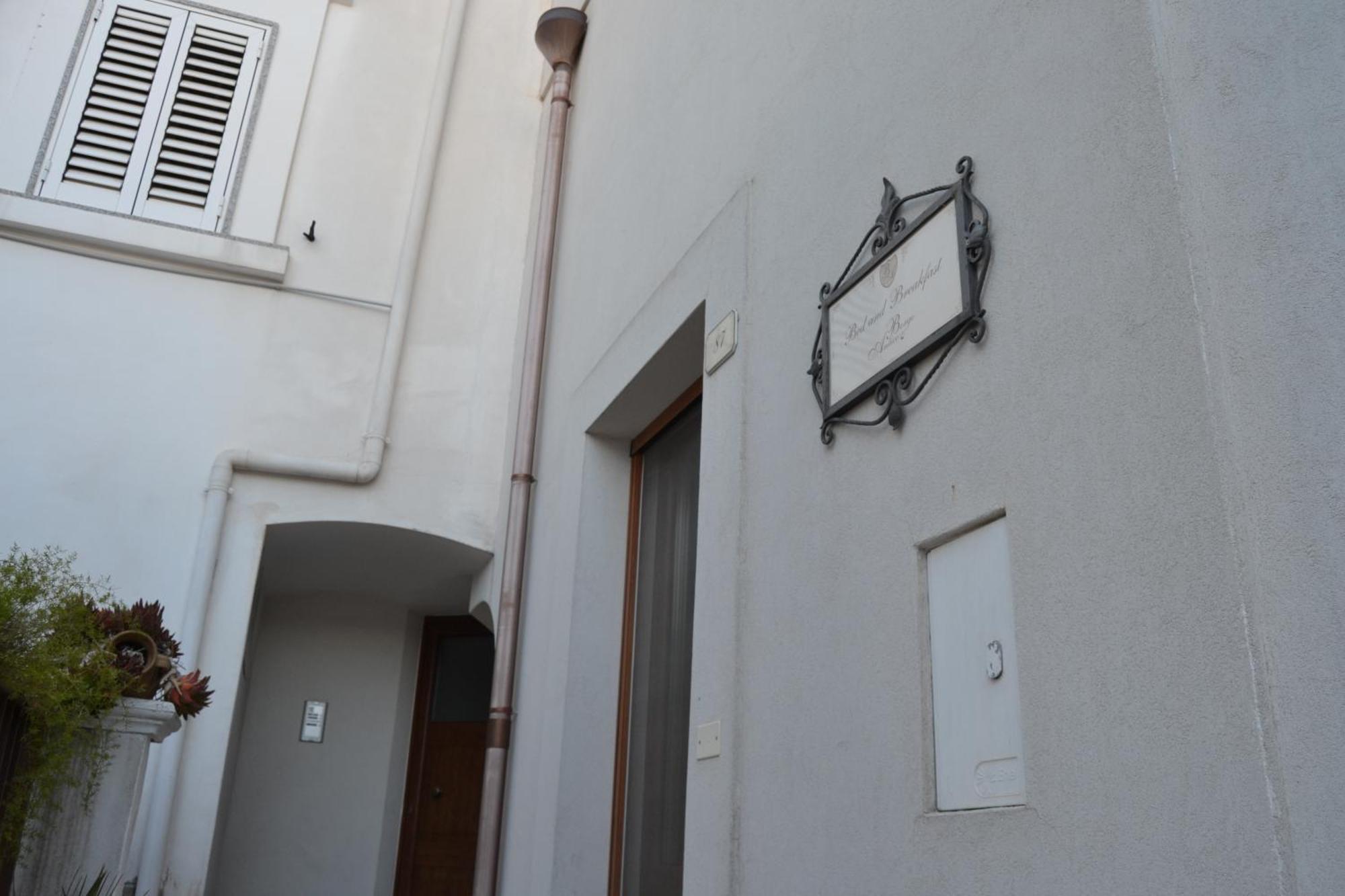 Al Borgo Antico Ristorante E B&B Crispiano Exterior photo