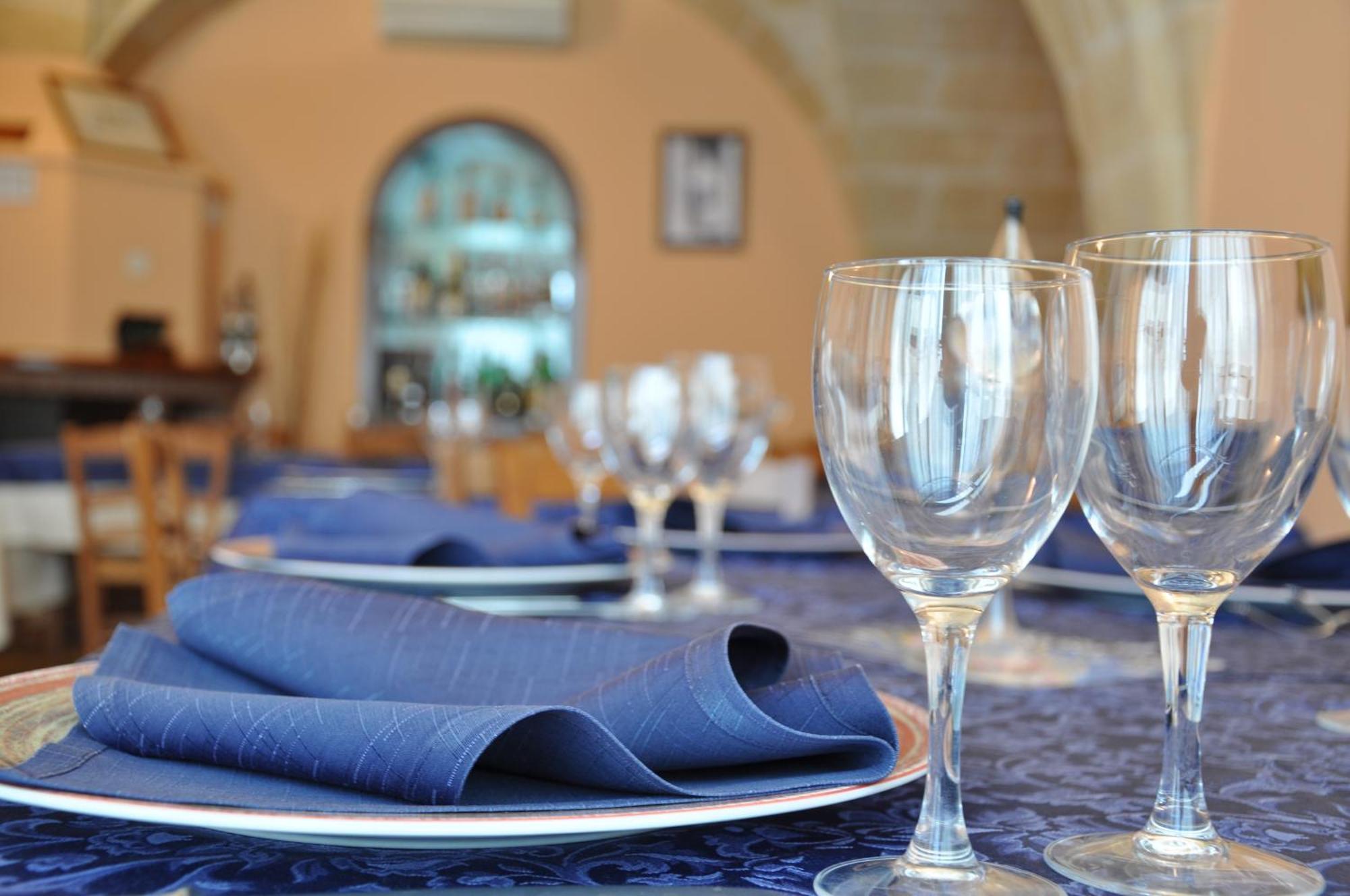 Al Borgo Antico Ristorante E B&B Crispiano Exterior photo